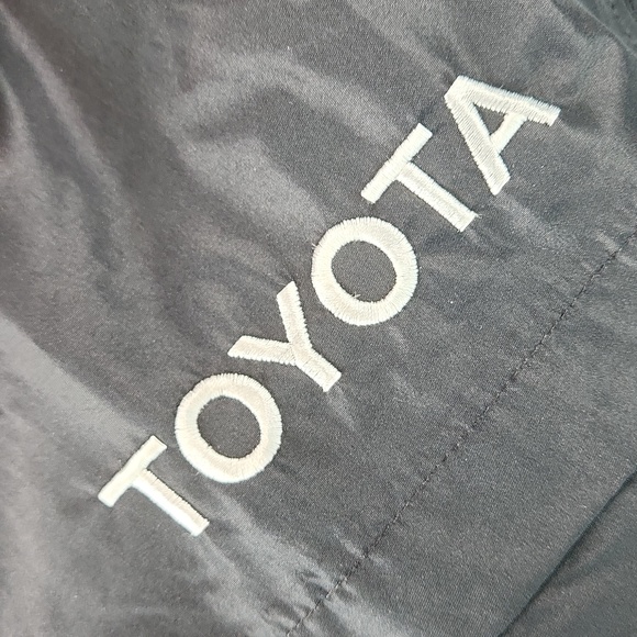 TOYOTA Windbreaker w/ removable hood by Port Authority Size S - Picture 14 of 17